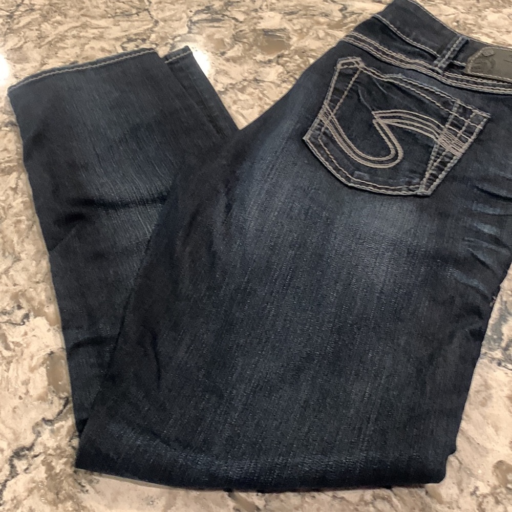 Silver Jeans - Picture 2 of 8